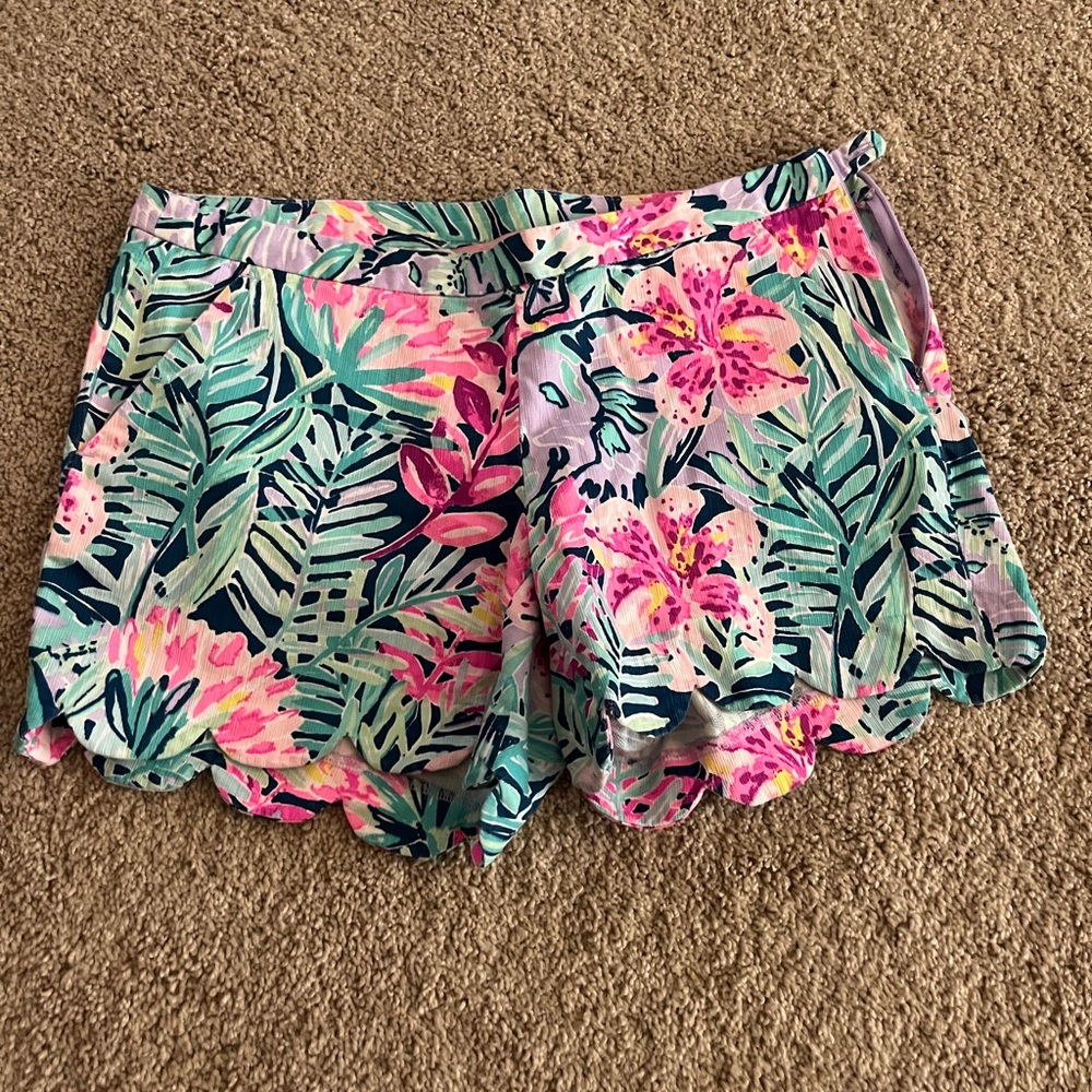 Lilly Pulitzer Floral Scalloped Tropical Shorts